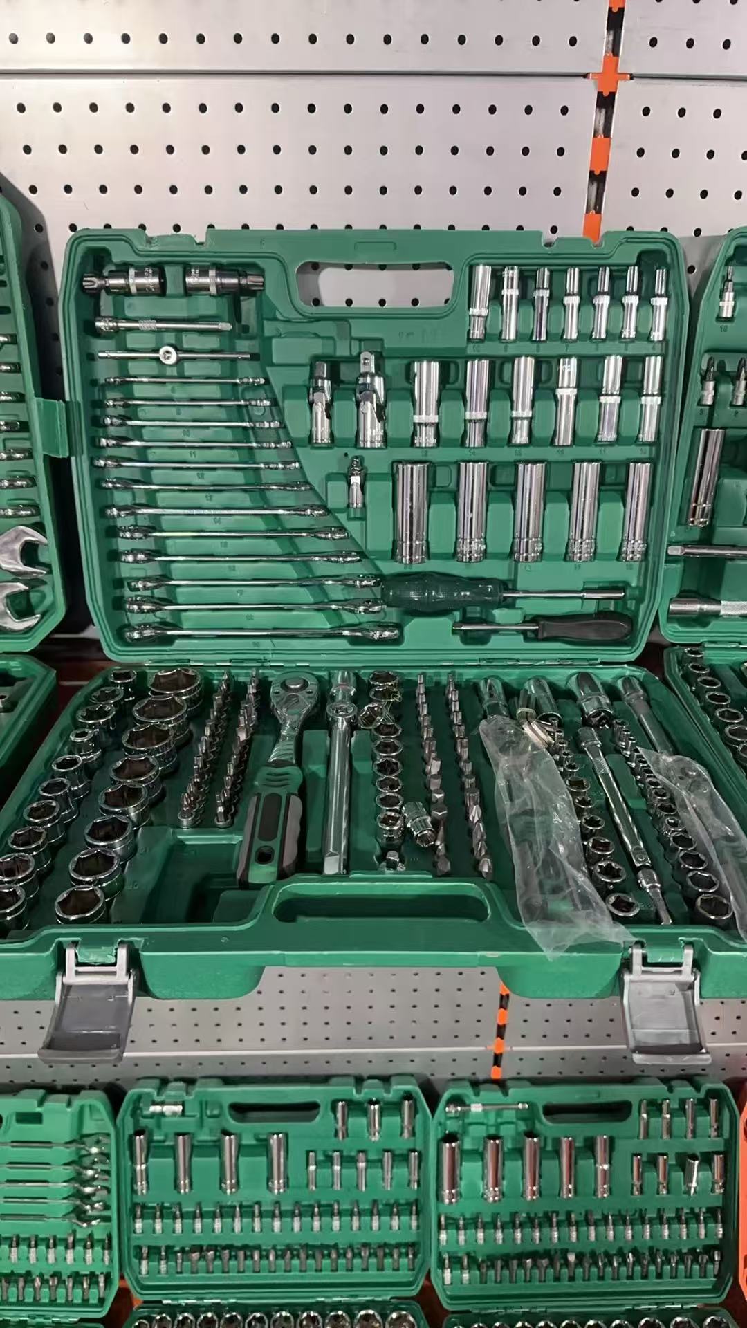 216-Piece DIY Auto Repair Tool - đánh giá và giá Gardening Tools Set